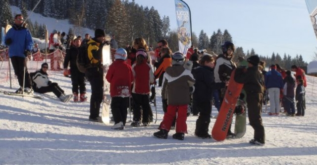  Grupo de snowboard 